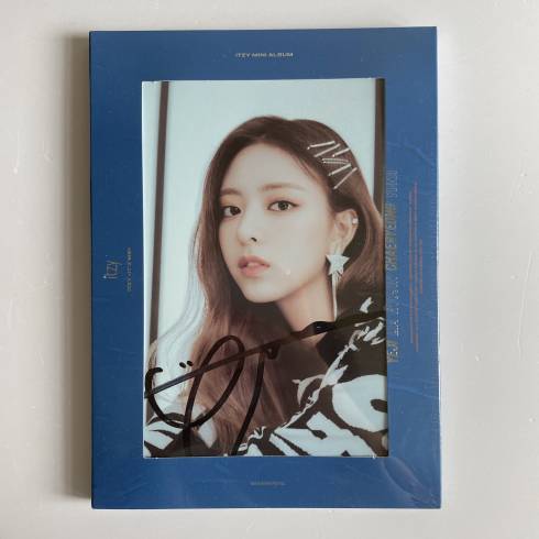 ITZY YEJI SIGNED 1ST MINI ALBUM 'IT'Z ICY' - ICY VERSION